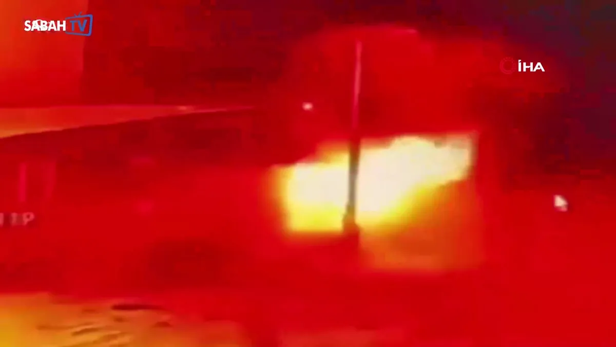 Kazakistan’da kafede gaz tüpü patladı: 7 ölü, 19 yaralı | Video videosunu izle Kazakistan’da kafede gaz tüpü patladı: 7 ölü, 19 yaralı | Video videosunu izle