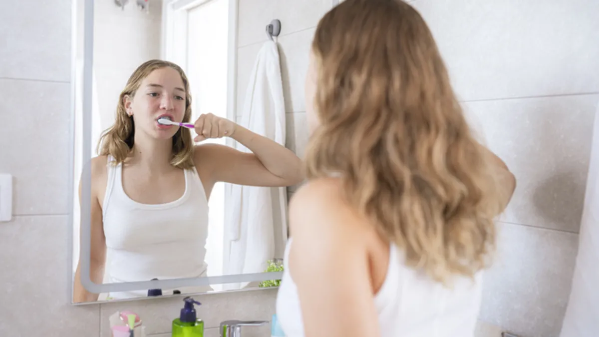 4 kişiden 1’i farkında olmadan bu tehlikeyle yaşıyor! Diş hekimlerinin korktuğu tablo: Meğer yarım dakikada… 4 kişiden 1’i farkında olmadan bu tehlikeyle yaşıyor! Diş hekimlerinin korktuğu tablo: Meğer yarım dakikada…