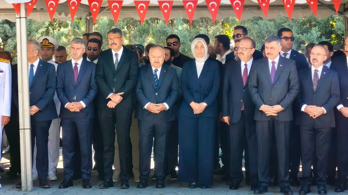 İçişleri Bakanı Mustafa Çiftçi, 15 Temmuz şehitlik anma töreninde konuşma yapıyor.