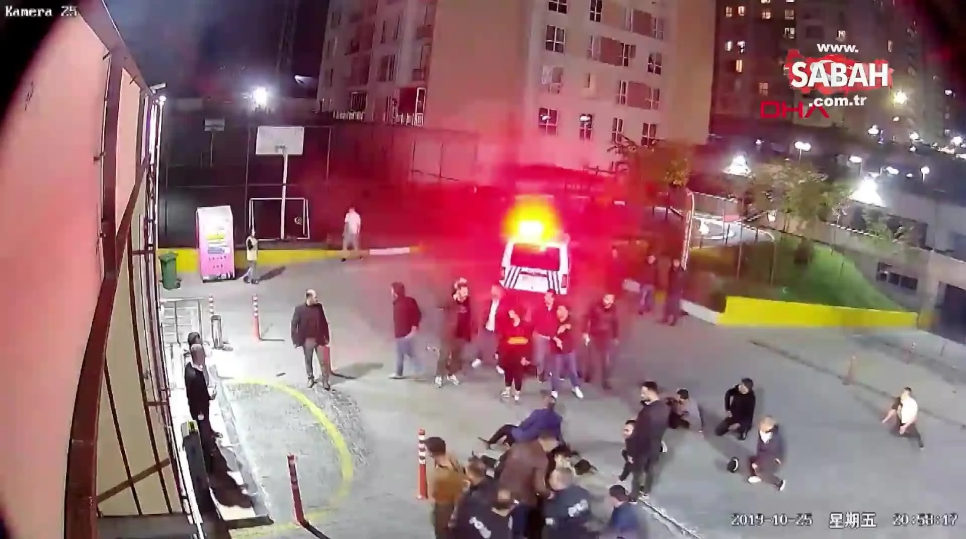 Istanbul Esenyurt Ta Siteyi Savas Alanina Ceviren Gunluk Ev Kiralama Kavgasi Kamerada Videosunu Izle Son Dakika Haberleri