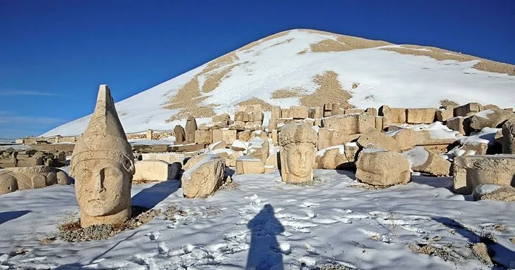 Nemrut Dağı’na sezonun ilk karı düştü