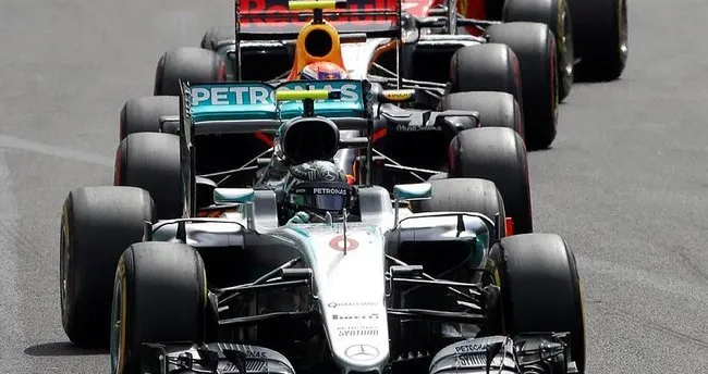 Rosberg ilk şampiyonluğuna çok yakın