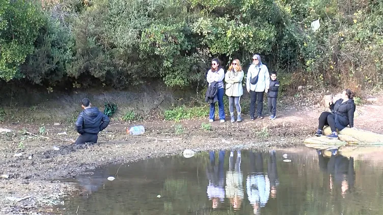 Gölde balık tutmak isteyince olanlar oldu: Balık olup yakalandık