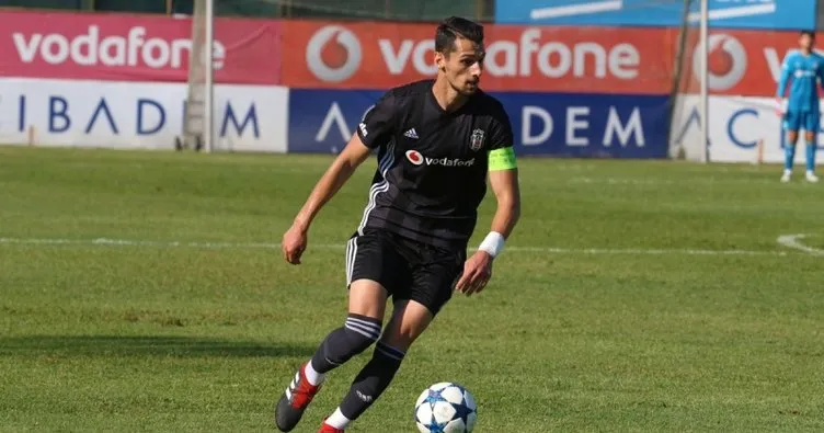 Kocaelispor, Beşiktaş’tan Alpay Çelebi’yi kiralık olarak kadrosuna kattı