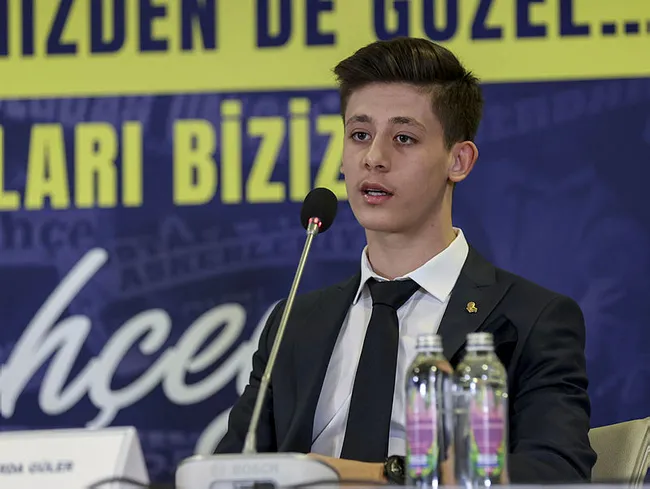fenerbahcenin-goz-bebegi-arda-gulere-dev-talipler-1648881798675.jpg