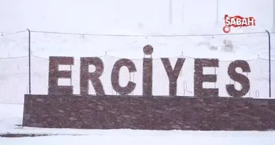 Erciyes’te sevindiren kar yağışı | Video
