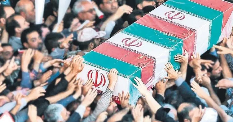 İran’da Türkçe isyan: Şehitler ölmez vatan bölünmez