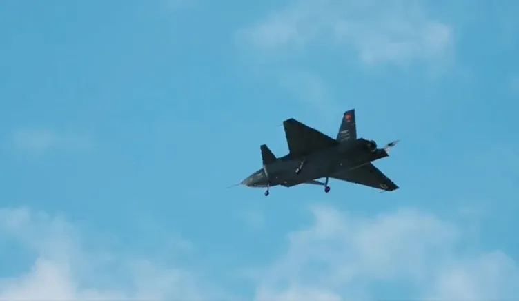 Kızılelma Yunan basınında! F-16’larla ilgili yine aynı soruyu sordular