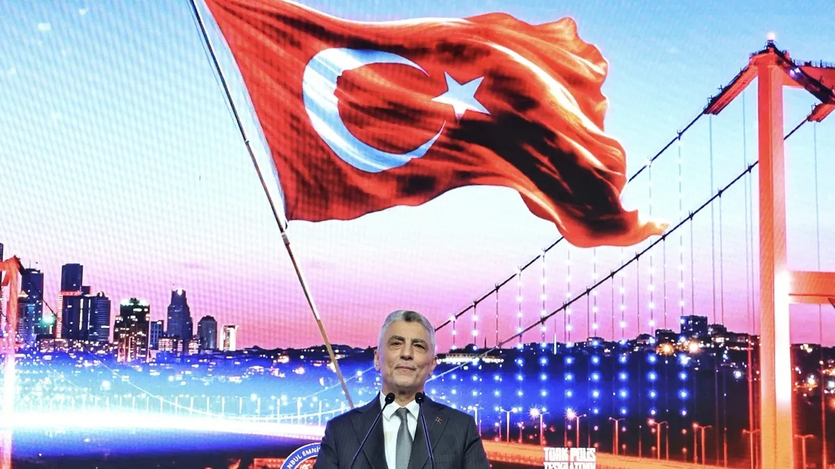 Türkiye'nin ihracatında Cumhuriyet rekoru: Bakan Bolat açıkladı, 409,1 milyar dolara ulaştı
