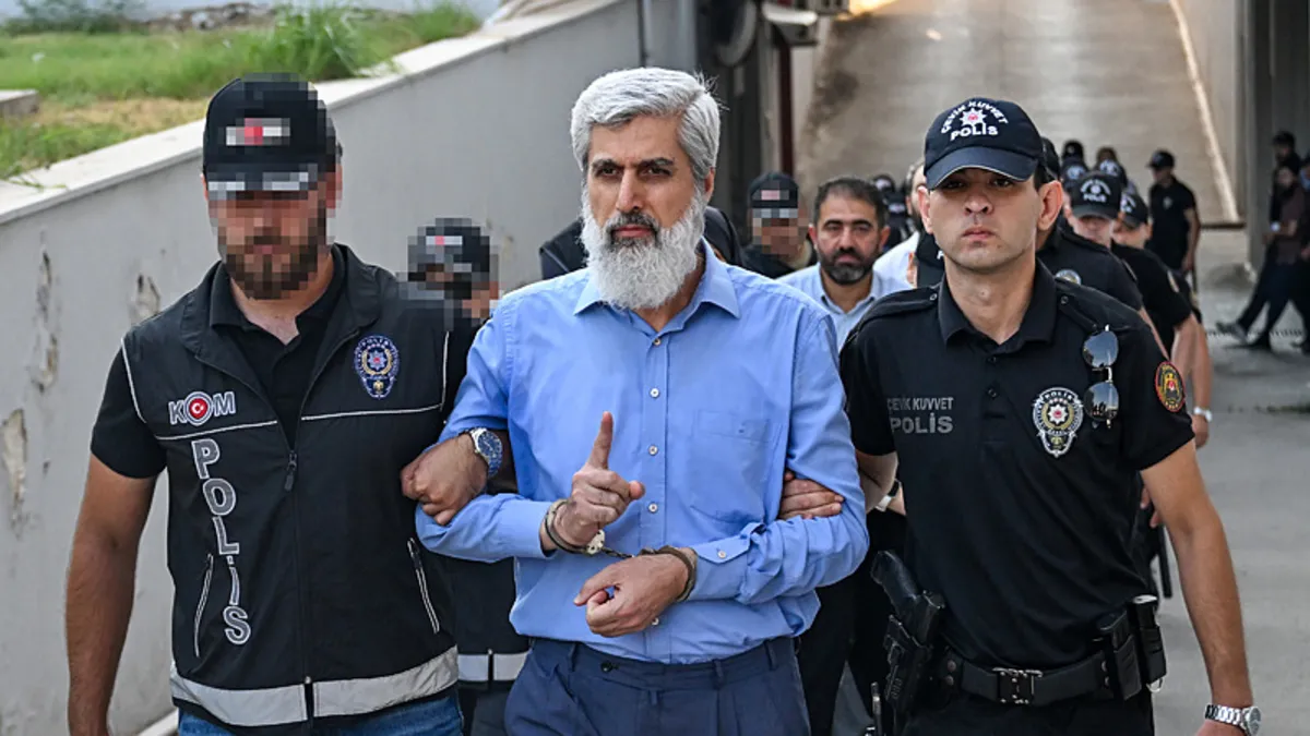 CİMER ihbarı Kuytulcuların skandalını ortaya çıkardı: Gazze bağışları makbuzsuz toplanmış!