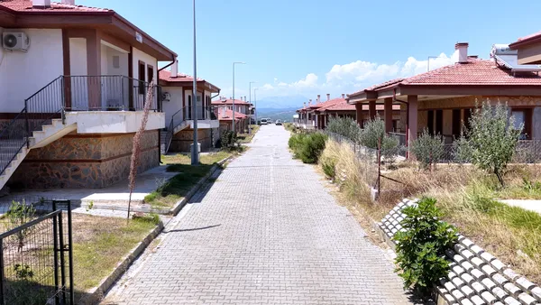 yanginin-uzerinden-5-yil-gecti-bakan-kurumdan-malatya-paylasimi-yaptigimiz-yuvalarda-huzur-var-1785215701304.jpg