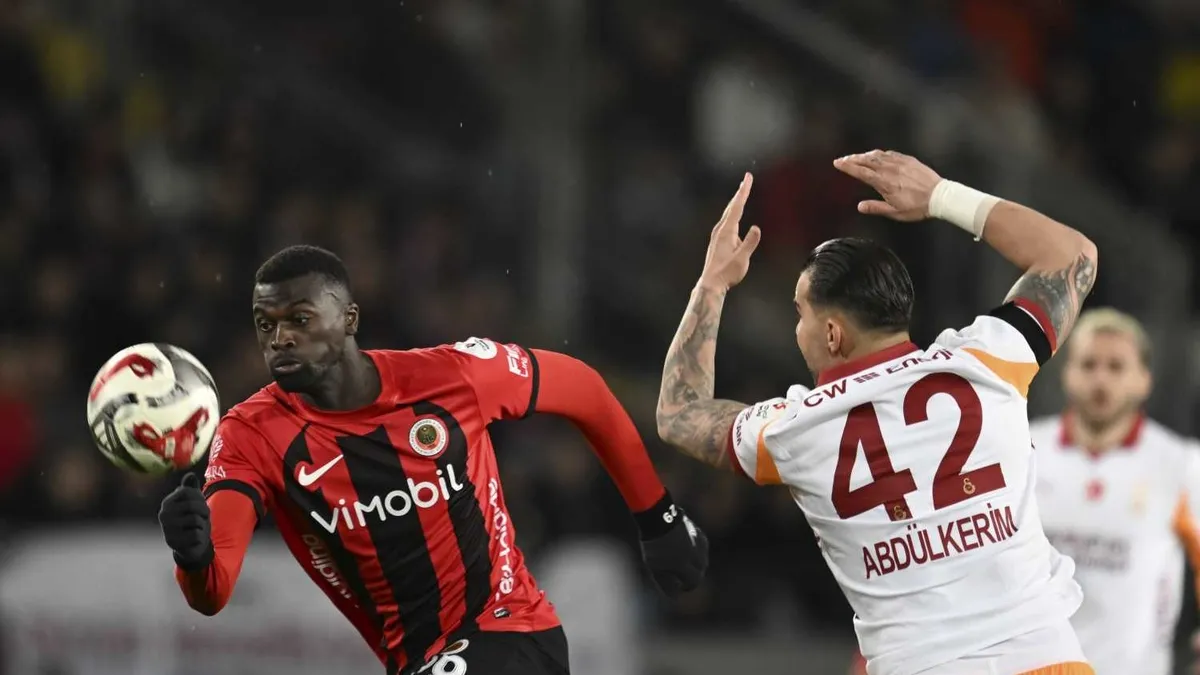 Gençlerbirliği, M'Baye Niang ile yolları ayırdı!