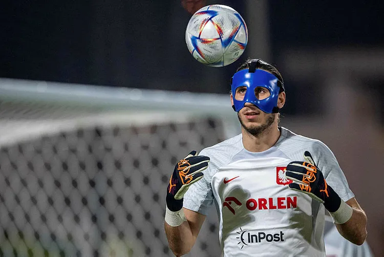 kopenhag-kalecisi-grabaradan-galatasaray-taraftarini-kizdiracak-sozler-fenerbahce-gondermesi-yapti-1695200429707.jpg