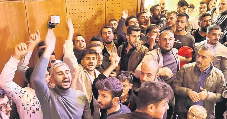 İl kongresinde yumruklar konuştu