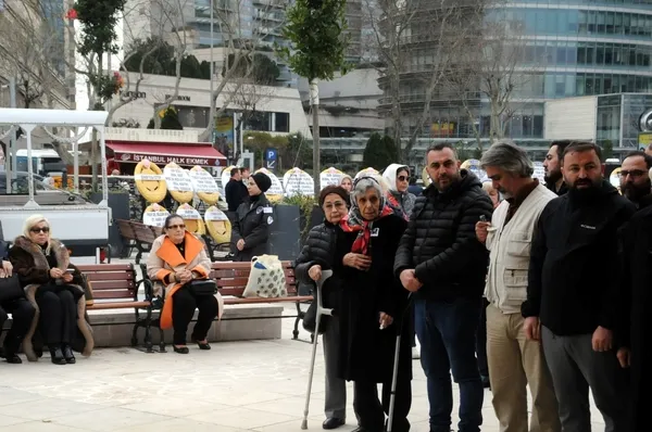 eski-bakanlardan-ekonomist-ve-yazar-dr-yilmaz-karakoyunlu-son-yolculuguna-ugurlandi-1707750892811.jpg