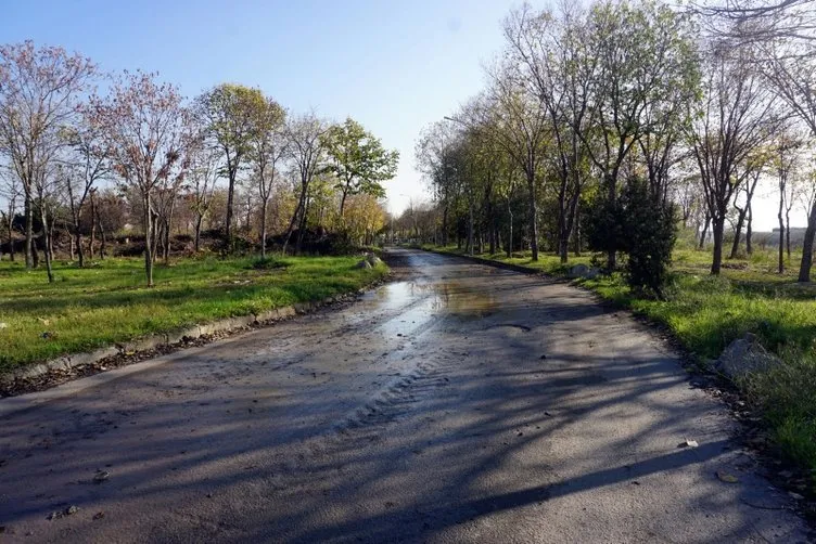 Bakırköy’de engellilerin kullandığı yola beton bariyer engeli