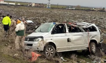 Minibüs takla attı: 2 ölü, 6 yaralı