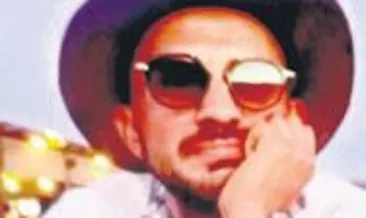 Oğlunu bıçaklayanı vurdu