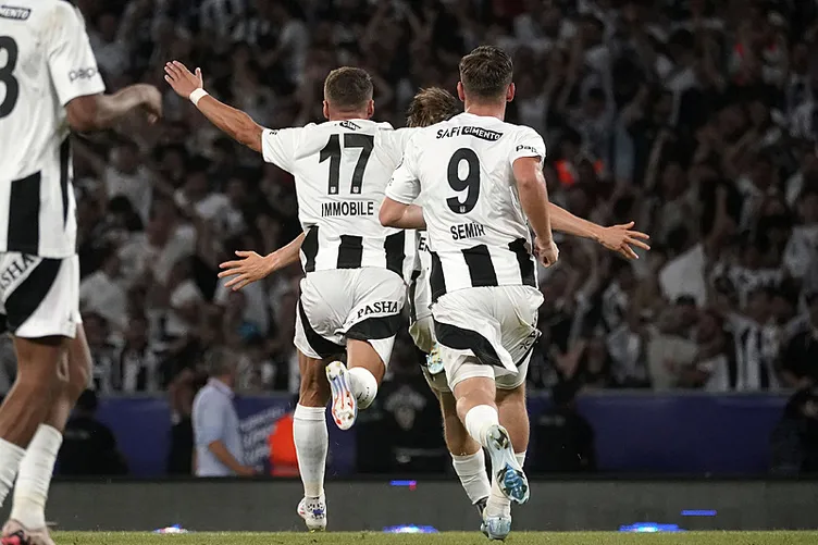 Son dakika haberi: Süper Kupa şampiyonu Beşiktaş'ta 18 yıl sonra bir ilk!