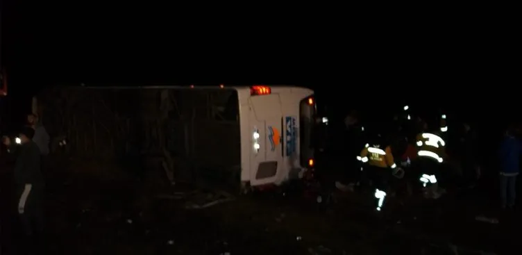 SON DAKİKA! Aksaray'da yolcu otobüsünün devrilmesi sonucu 1 kişi öldü, 37 kişi yaralandı!
