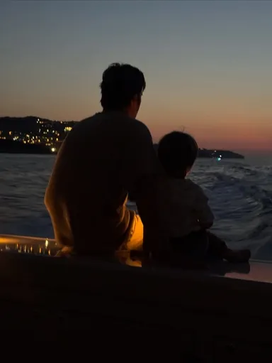 Başak Dizer aşka geldi! Yakışıklı eşi Kıvanç Tatlıtuğ ve oğullarına sevgisini bakın nasıl haykırdı: