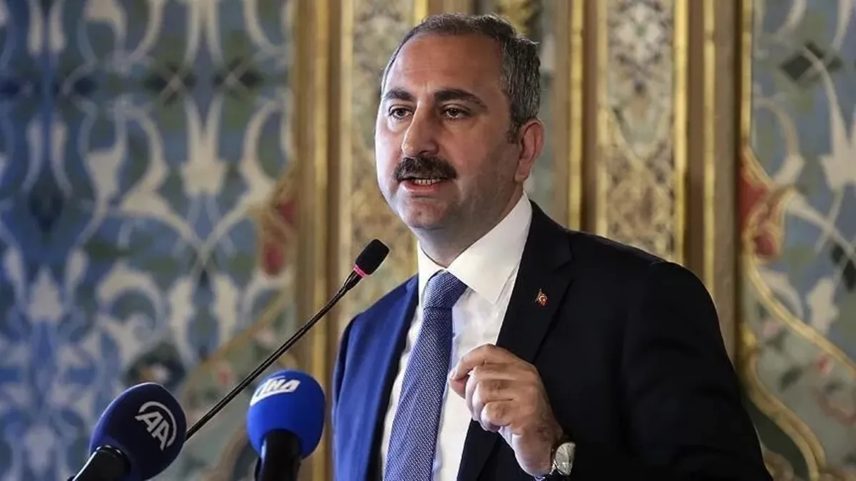 AK Parti Grup Başkanvekili Abdulhamit Gül’den çerçeve yasa açıklaması: Teklifi yarın veririz AK Parti Grup Başkanvekili Abdulhamit Gül’den çerçeve yasa açıklaması: Teklifi yarın veririz