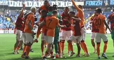 Son dakika haberleri… Erman Toroğlu Galatasaraylı yıldızı öve öve bitiremedi! Adana Demirspor maçında rekor kırmıştı: “Heykeli dikilmeli”