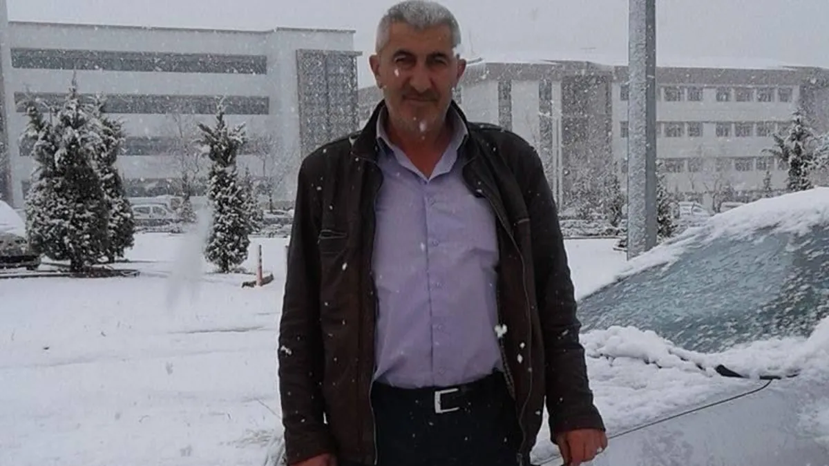 Damper yüksek gerilim hattına temas edince akıma kapılıp, öldü Damper yüksek gerilim hattına temas edince akıma kapılıp, öldü
