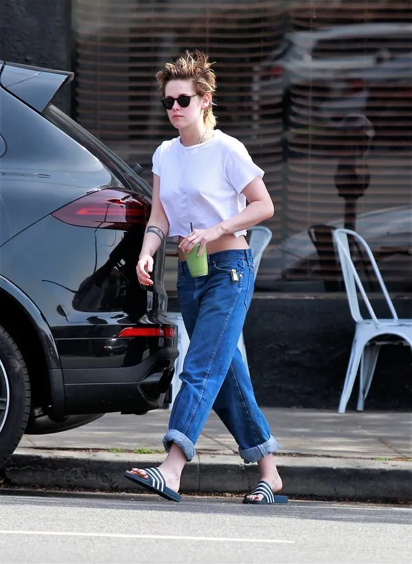 Saç stiliyle dikkat çeken Kristen Stewart’ın yaşını duyunca çok şaşıracaksınız!