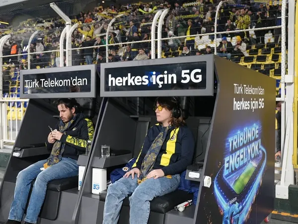 turk-telekomdan-herkes-icin-5g-tribunde-engeller-kalkiyor-1771930433250.jpeg