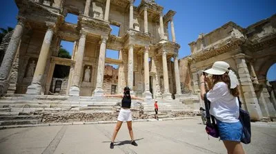 Efes Antik Kenti’ne Kovid-19 nedeniyle 650...