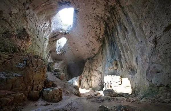 Yeraltındaki dünya