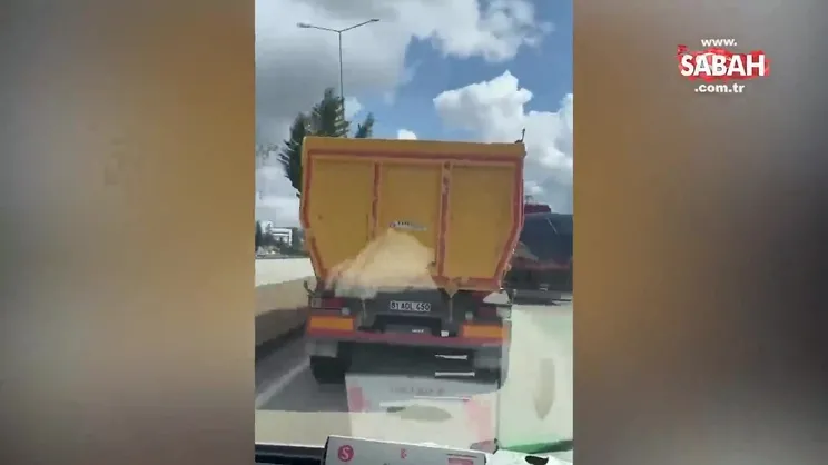 Görüntü Düzce’den! Kamyon sürücüsü ambulansa dakikalarca yol vermedi