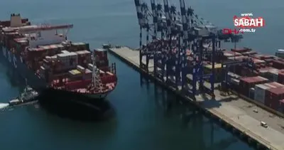 İstanbul Ambarlı limanında konteyner gemisi iskeleye çarptı