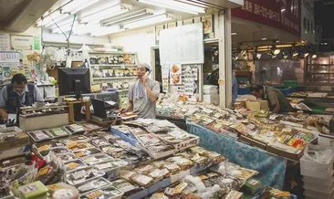 Yemeğe sokağa bekliyoruz