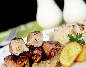 Fıstıklı Sarma Beğendi