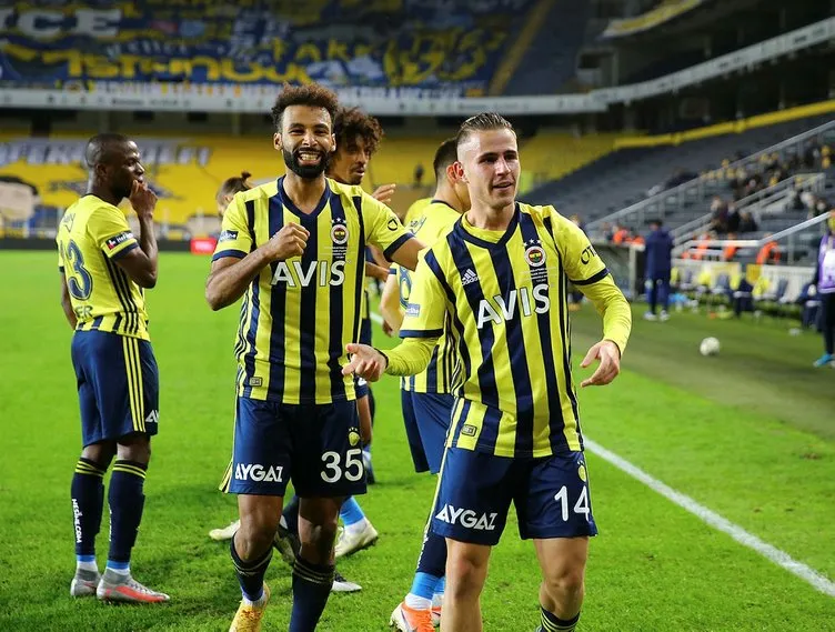 Son dakika haberi: Fenerbahçe’de Gökhan, Caner ve Ozan futbolcuları topladı! İşte toplantıdan çıkan sonuç...