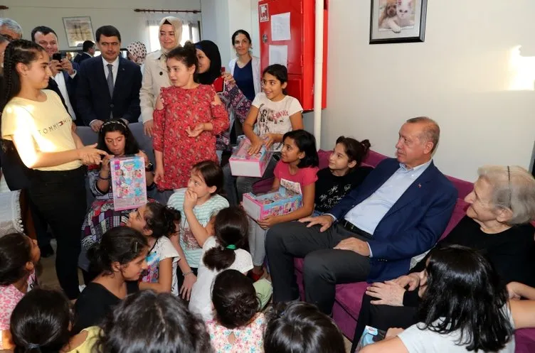 Cumhurbaşkanı Erdoğan’dan Kasımpaşa’ya sürpriz ziyaret