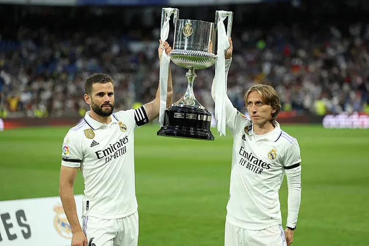 real-madrid-luka-modricin-sozlesmesini-2024-yilina-kadar-uzatti-1687776250999.jpg