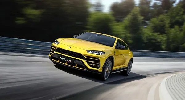 Lamborghini, yeni SUV'u Urus ile beklentilerin çok üzerinde bir taleple karşılaştı