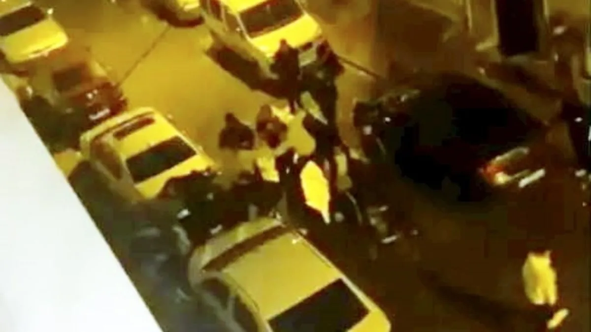 İstanbul Gaziosmanpaşa’da iki grup arasında silahlı kavga: 1 ölü, 3 yaralı! İstanbul Gaziosmanpaşa’da iki grup arasında silahlı kavga: 1 ölü, 3 yaralı!