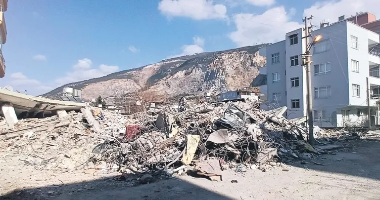 Dönüşüme direnen muhtar şimdi suspus