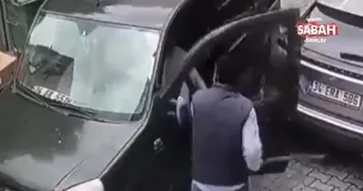 Kendisini uyaran sürücüye palayla saldırgan kağıt toplayısı tutuklandı | Video