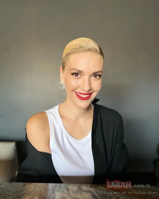 Bergüzar Korel yakın dostu Esra Erol’un doğum gününü böyle kutladı! Sen benim için tam bu fotoğrafsın işte