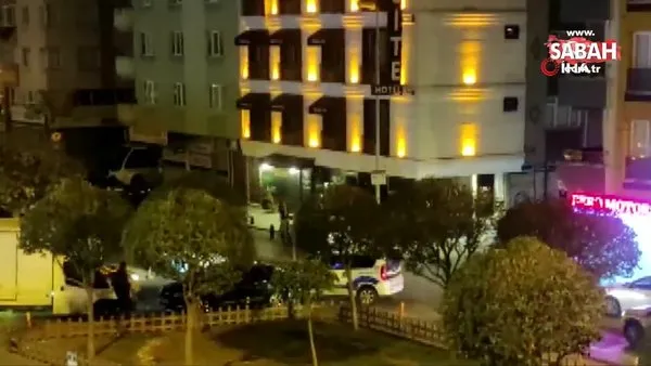 Otelin camına çıkan kadın kendisini 3. kattan aşağı böyle bıraktı | Video