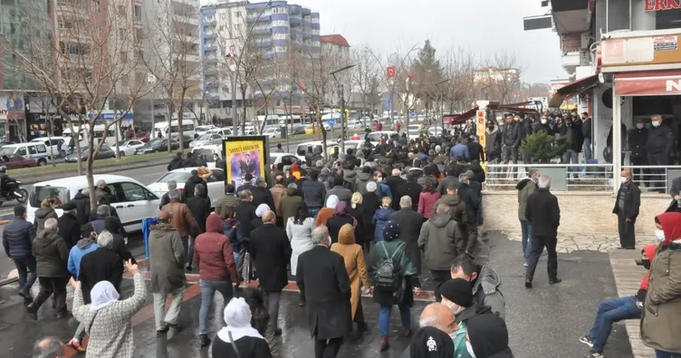 İzinsiz yürüyüşe polis müdahale etti