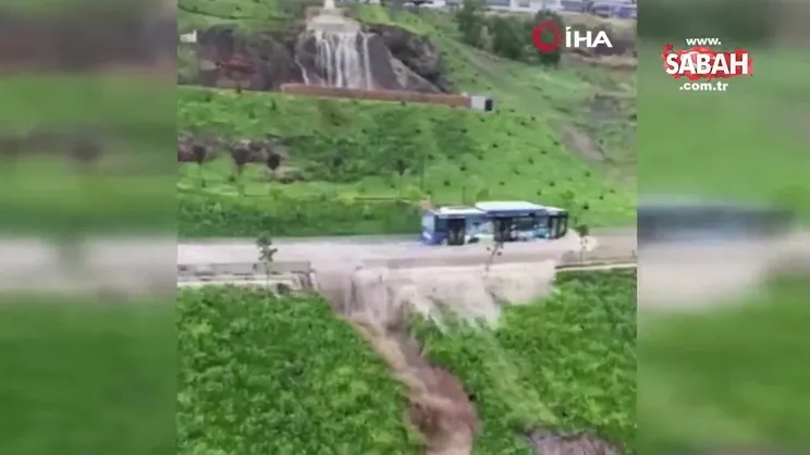 Ankara'da sağanak su baskınlarına neden oldu | Video