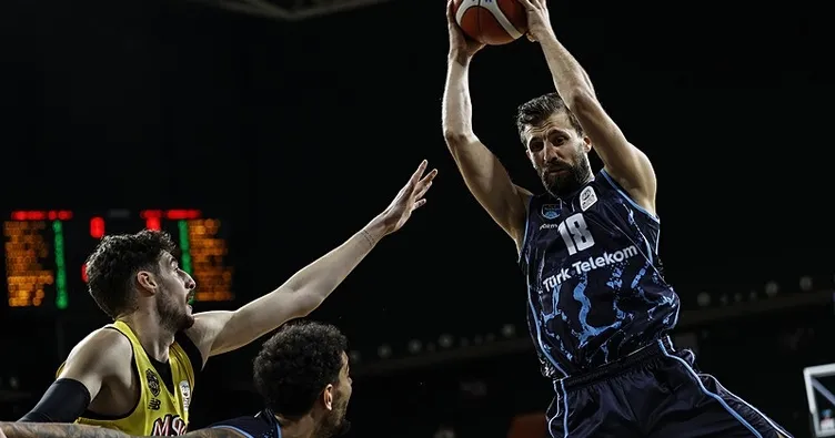 Türk Telekom coştu 3’te 3 yaptı