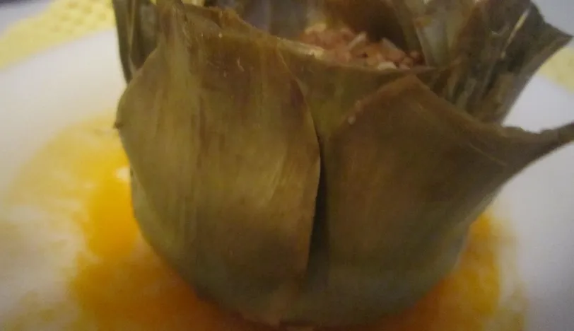 Kıymalı Enginar Dolması