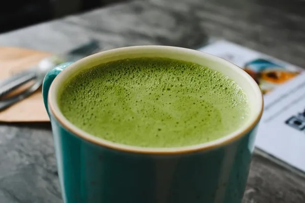 matcha-gercekten-faydali-mi-populer-icecekle-ilgili-dikkat-ceken-arastirmalar-1779690741923.jpg
